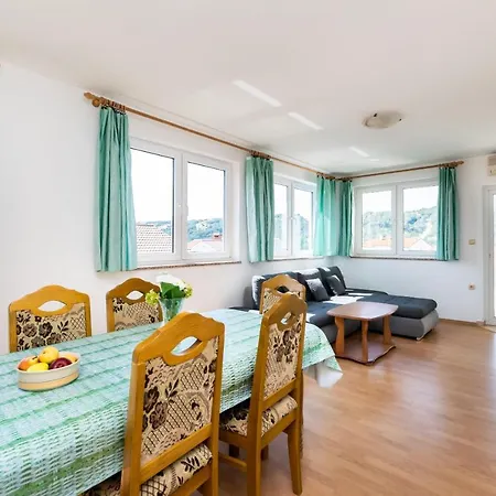Apartamento Ivan I Marija *