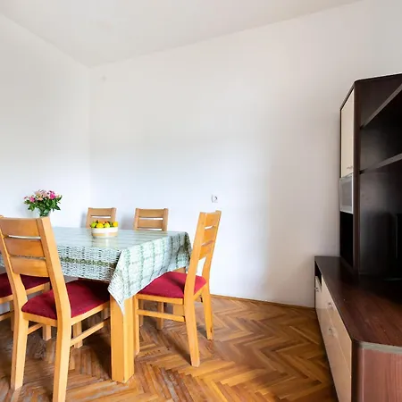 Apartament Ivan I Marija