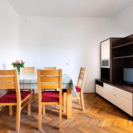 Ivan I Marija Apartamento *