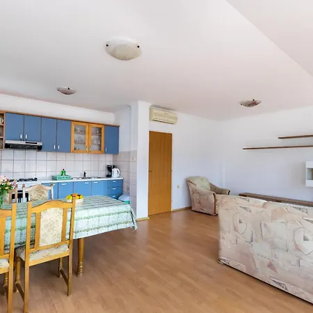 Apartament Ivan I Marija