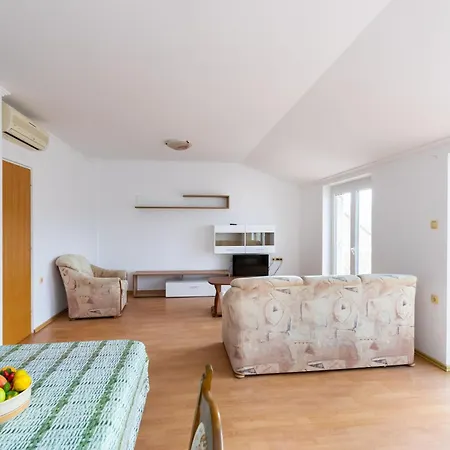 Apartament Ivan I Marija